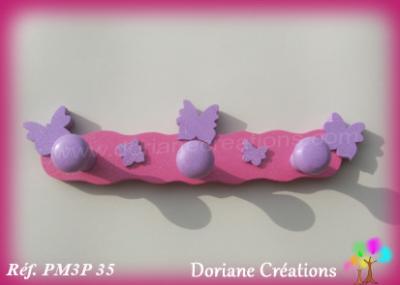 08 Portemanteau bois rose et parme papillons