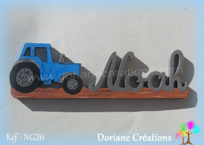 Prenom en bois noah tracteur 1